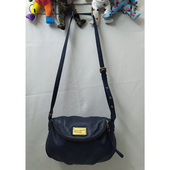 Marc Jacobs Natasha Blue Pebbled Leather Zipper Pocket Crossbody Bag - Picture 3 of 16